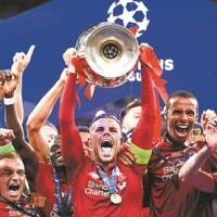 在更衣室内 在更衣室内